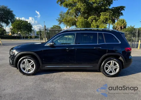 2020 Mercedes-Benz Glb 250 z USA, uszkodzony, nr VIN W1N4M4GB2LW019423